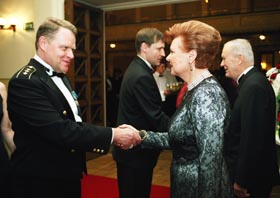 VIKE06.JPG (22336 bytes)