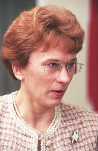 KALNIETE2.JPG (22864 bytes)