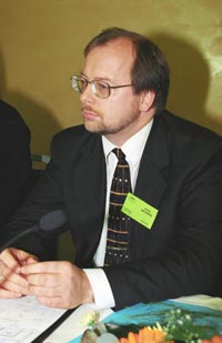 AROD08.JPG (18945 bytes)