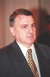 BU2.JPG (16688 bytes)