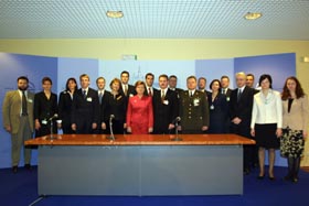 PRAGA08.JPG (20807 bytes)