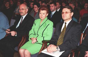 LU06.JPG (22158 bytes)