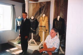 TIMSANS4.JPG (19780 bytes)