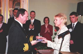 S02.JPG (20734 bytes)