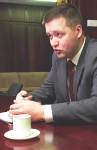 ZEM.JPG (18423 bytes)