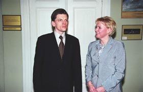 RU.JPG (17038 bytes)