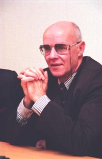 DIR1.JPG (16489 bytes)