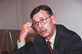 DIR2.JPG (16112 bytes)