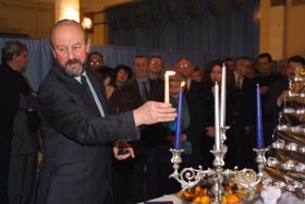 HANUKA4.JPG (20538 bytes)