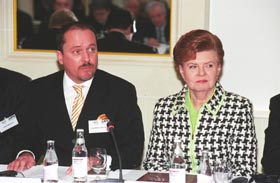 LATO2.JPG (23623 bytes)