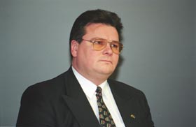 AM1.JPG (13146 bytes)