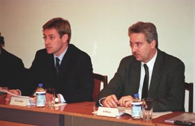 D01.JPG (18199 bytes)