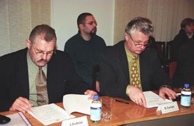 D05.JPG (20027 bytes)