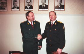 D08.JPG (18304 bytes)