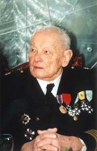 LEGZDINS1.JPG (21464 bytes)