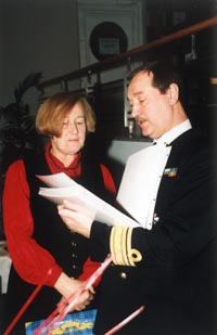 LEGZDINS2.JPG (20424 bytes)