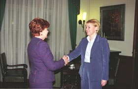 V2.JPG (17963 bytes)