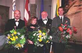 B11.JPG (24191 bytes)