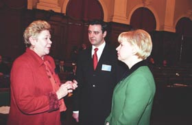 B18.JPG (18042 bytes)