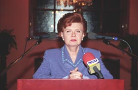 E1.JPG (17783 bytes)