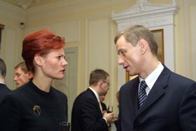 DIP13.JPG (17403 bytes)