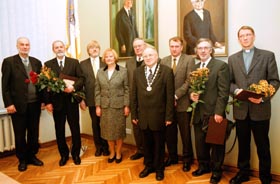 LZA.JPG (24986 bytes)