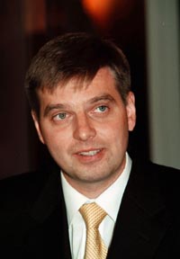 PENKE.JPG (15541 bytes)