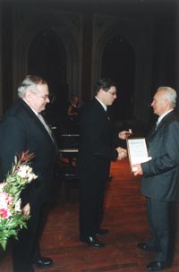 LZA2.JPG (16335 bytes)