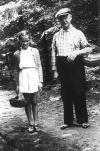 JAUN3.JPG (24044 bytes)