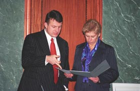 MK06.JPG (20746 bytes)