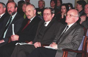 L4.JPG (21174 bytes)