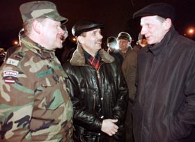 BARIKADES1.JPG (23573 bytes)