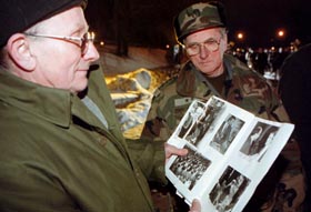 BARIKADES2.JPG (23375 bytes)