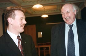 ANGLIS.JPG (17786 bytes)