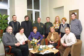 BAR3.JPG (43608 bytes)