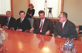 REPSE02.JPG (19942 bytes)