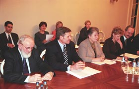 UDRE02.JPG (20839 bytes)