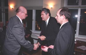 M05.JPG (17947 bytes)