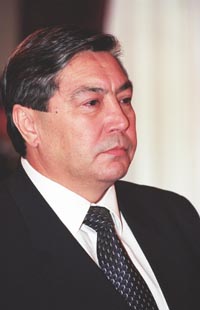 V05.JPG (17782 bytes)