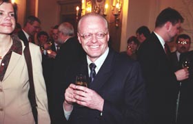 P08.JPG (18952 bytes)