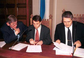 PAS2.JPG (21622 bytes)