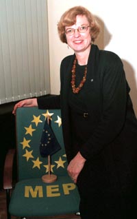 BIRZNIECE.JPG (18365 bytes)