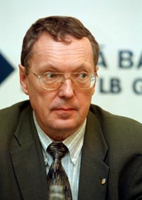 BIKIS.JPG (18875 bytes)