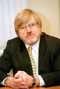 JUNDZIS.JPG (19098 bytes)