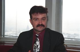 ROZE.JPG (14744 bytes)