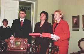 BU1.JPG (20103 bytes)