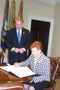 ASV3.JPG (24839 bytes)