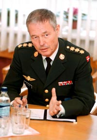 NATO.JPG (22335 bytes)