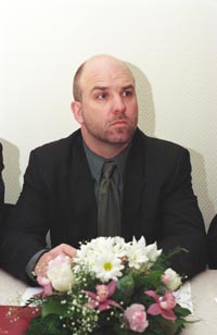 P04.JPG (18408 bytes)