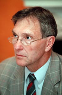 ABOLTINS.JPG (20423 bytes)